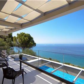 3 bedroom villa with pool & sea views, Agios Mathaios, sleeps 6